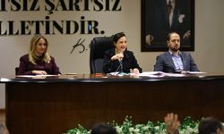 Başkan Sengel duyurdu: Efes Alt Kapı Otoparkı’nın devrine yürütmeyi durdurma kararı