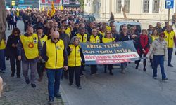 Öğretmen cinayeti sonrası eğitim emekçileri İzmir'de sokağa indi: Yusuf Tekin istifa!