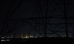 İran'ın enerji altyapısına saldırı: Tahran’da elektrik kesintileri yaşanıyor