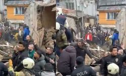 İstanbul Fatih'te 2 bina çöktü: Kurtarma çalışmaları sürüyor