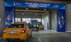 İzmir’de taksi ve minibüslerin kontrolleri bu merkezden yapılıyor