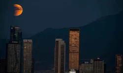 Kanlı ay yarın gözler önünde: İzmir'den görünecek mi?