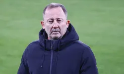 Beşiktaş’ta yeniden yapılanma: Sergen Yalçın, 8 futbolcuyu sildi!