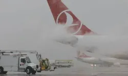 Şiddetli yağış hava trafiğini vurdu: Sabiha Gökçen’de uçuşlar yönlendirildi