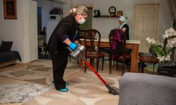 Karşıyaka Belediyesi’nden yaşlı ve engellilere ev temizliği desteği