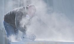 Marble İzmir’de mermer bloklar sanata dönüşüyor: Heykeller kentin dört bir yanında sergilenecek