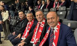 Özgür Özel, A Milliler için tribündeydi: İşte Bizim Çocuklar, işte gurur