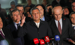 Özel'den Tanju Özcan'ı ziyaret: Bolu'da ona iyi bakarlar diye Sincan'a koydular