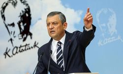 İmza kampanyasını paylaştı: Özel 'insanlık suçu' dedi, Davutoğlu'na teşekkür etti