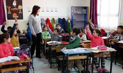 Ek ders düzenlemesine Eğitim-Sen'den sert çıkış: Çoğunluk yoksulluğa mahkum ediliyor!