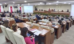 Karabağlar Meclisinde gündem akaryakıt istasyonu: Kadın emekçiler ‘Bize ne olacak?’