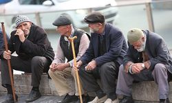 Kriz 60 yaş üstünü de vurdu: Yaşlılar da iş arıyor!