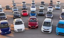 Otomotiv pazarı daraldı: Elektrikli ve hibritte artış sürüyor