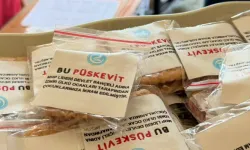 İzmir'de Devlet Bahçeli adına 'püskevit' dağıtıldı