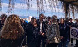 Çeşmealtı'nda marina protestosu: Yandaşa peşkeş çekilecek!