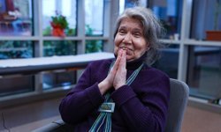 İzmirli kadın 10 yıl sonra duymaya başladı: O kadar hasretim ki ses duymaya