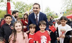 Balçova’da 23 Nisan coşkusu zirveye ulaştı: Meydanlar çocukların neşesiyle doldu