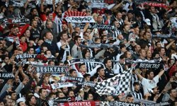 Beşiktaş tribününden Doruk Madencilik işçilerine destek