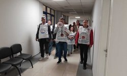 Buca’da kamu emekçileri iş bıraktı: Başkan Duman’a çağrı