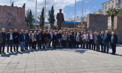 İzmir'in CHP'li eski ilçe başkanları buluştu: Partiye dair 15 kritik tespit açıklandı