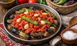 İzmirlilerin bayıldığı lezzet: Bergama’ya özgü bu yemek adını yapılışından alıyor