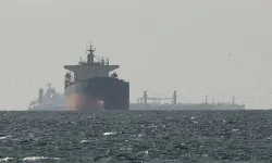 Devrim Muhafızlarından Hürmüz Boğazı'nda yeni saldırı