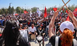 KKTC’de grevler askıda: Pazartesi meydandayız!