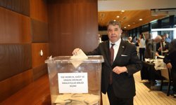 Ali Fuat Gürle Ege Mobilya Kağıt ve Orman Ürünleri İhracatçıları Birliği'nde yeniden başkan