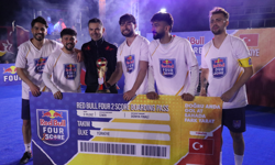 Red Bull Four 2 Score Sokak Futbolu Turnuvası'nın Türkiye Finali İzmir'de yapıldı