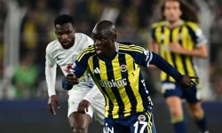 Fenerbahçe zirve yarışında 1 puana razı oldu: Çaykur Rizespor'la son anda berabere kaldı