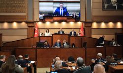 İBB’de gerginlik: AKP’li üye CHP’li üyeye ‘Senin kocan nerede’ dedi, tansiyon yükseldi