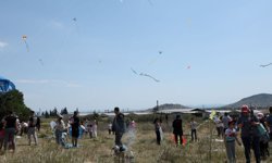 Foça’da 2. Bahara Merhaba Uçurtma Şenliği için geri sayım başladı: 3 Mayıs’ta gökyüzü çocukların olacak