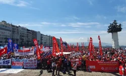 İzmir’de 1 Mayıs ikiye bölündü: TKP’den 'içeriksizleşme' ve 'Tugay' tepkisi