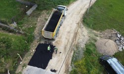 Kemalpaşa’da yol çalışmaları hız kazandı: Hedef 4 bin ton asfalt