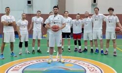 Menderes’in basketbol takımından duyarlı hareket