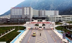 Manisa'da traktör devrildi: 3 kişi hayatını kaybetti