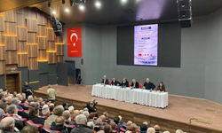 5 siyasi parti Dikili'de panelde birleşti: Ortak mücadele vurgusu yapıldı