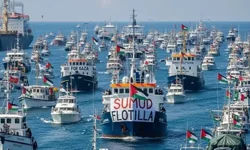 İsrail'den insani yardım filosuna müdahale: 18 tekneyle irtibat kesildi!