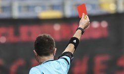 Futbolda kural değişikliği: Ağzını kapatan oyuncu kırmızı kart görecek!