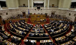 Yunanistan’da gündem yolsuzluk: 13 vekilin dokunulmazlığı kaldırıldı!