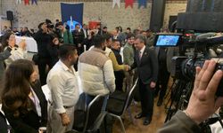 Özgür Özel İzmir'den seslendi: Romanlar sorun var diyorsa vardır!