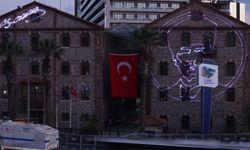 Atatürk'ün imzaladığı belge indirilmişti: Meslek Fabrikası'na imzası ve silüeti yansıtıldı