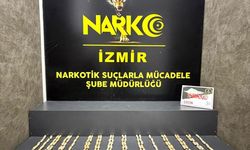 Yasaklı madde kapsüllerini midelerinde taşıyan 2 şüpheli tutuklandı