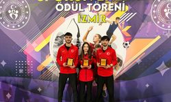 Kemalpaşa'dan 17 sporcu tekvando dalında ülkemizi temsil etti