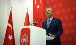 Her evlat anne babasından daha yoksul: CHP Lideri Özel 'Genç kiracı yasası' sözü verdi