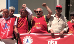 İzmir’de emekliler sokağa indi!