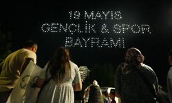Manisa'da Gençlik Bayramı gökyüzünde görsel şölene dönüştü