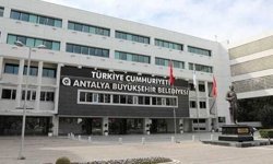 Antalya Büyükşehir Belediyesi'ne operasyon: 27 kişi adliyeye sevk edildi