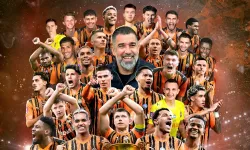 Arda Turan kupayı kaldırdı... Shakhtar Donetsk şampiyon oldu!