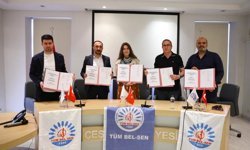 Çeşme Belediyesi’nde kamu emekçilerini kapsayan toplu sözleşmede imzalar atıldı